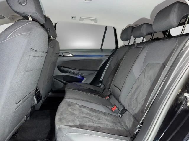 Volkswagen Golf 2.0 TDI DSG Style Variant