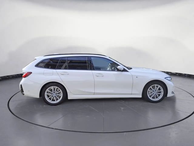 BMW 330 330d M-Sport Touring xDrive