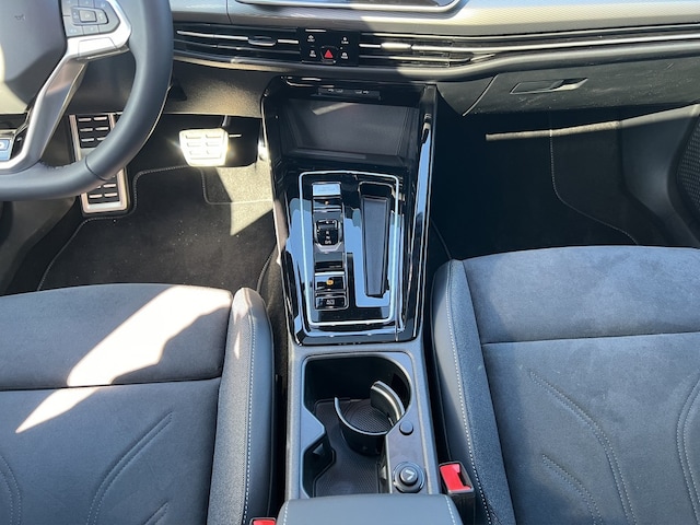 Volkswagen Golf 1.5 eTSI DSG Style