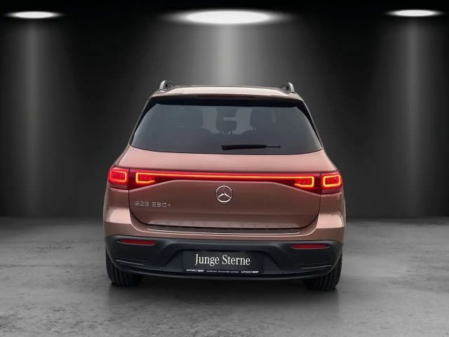 Mercedes-Benz EQB 250