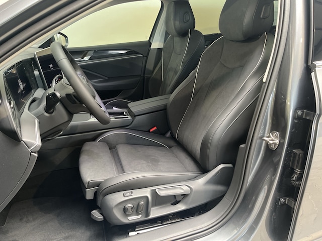 Volkswagen Passat 1.5 eTSI Business DSG