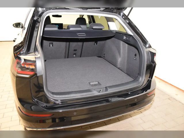 Volkswagen Golf DSG Golf VIII IQ.Drive Variant