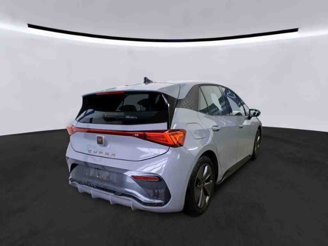 Cupra Born 62 kWh +LED +ACC +RKAM +NAVI +SHZ +18" +APP +