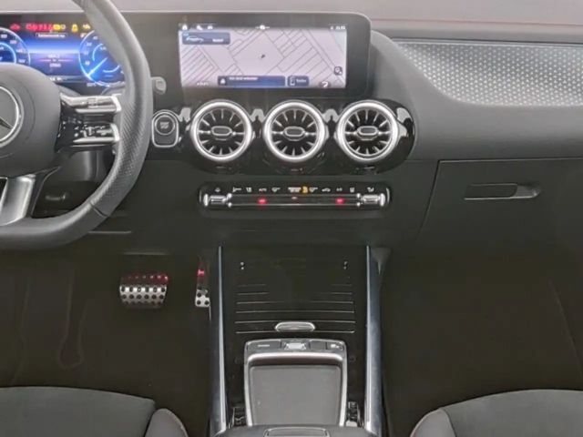 Mercedes-Benz EQA 350 4MATIC AMG Line