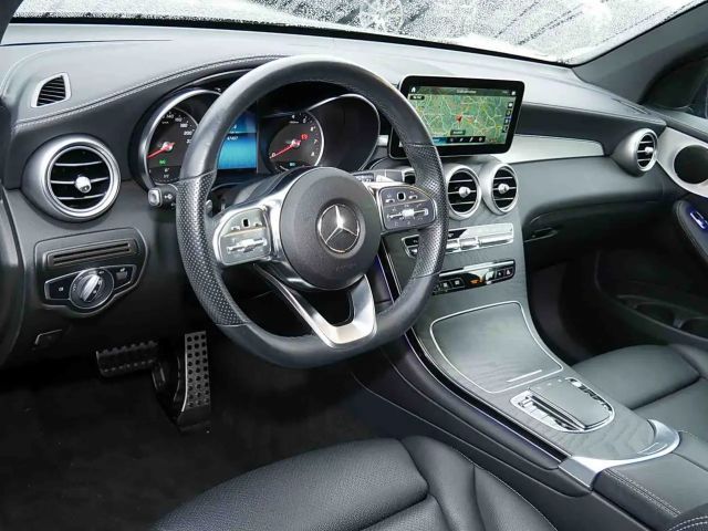 Mercedes-Benz GLC 200 AMG Line Coupé