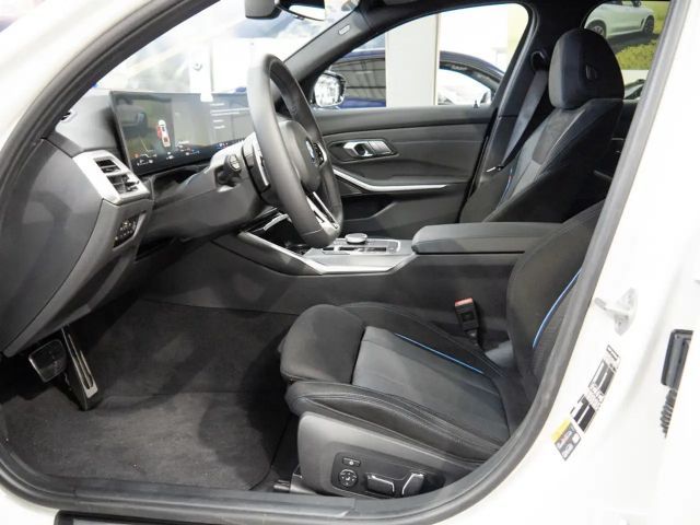 BMW 330 330e M-Sport Touring xDrive