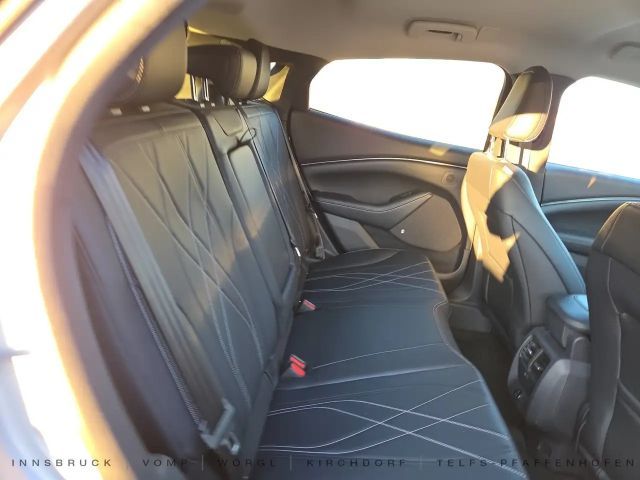 Ford Mustang Mach-E RWD