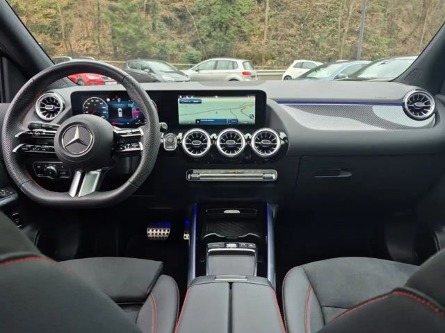 Mercedes-Benz GLA 200 AMG Line GLA 200 d