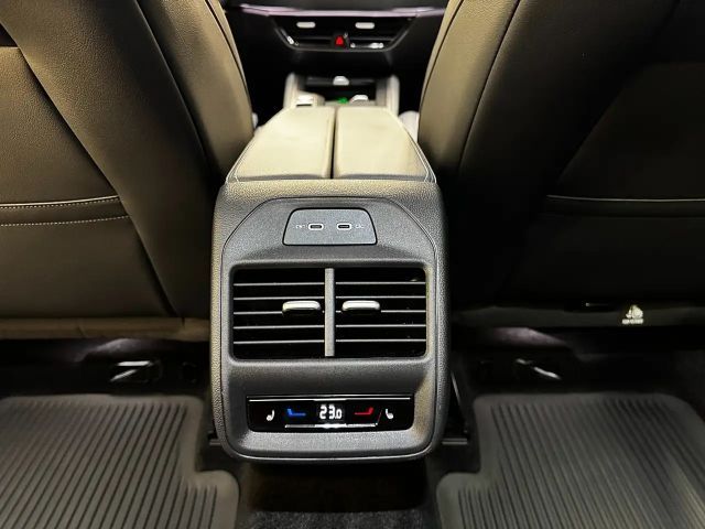 Volkswagen Passat ACT Business DSG Variant