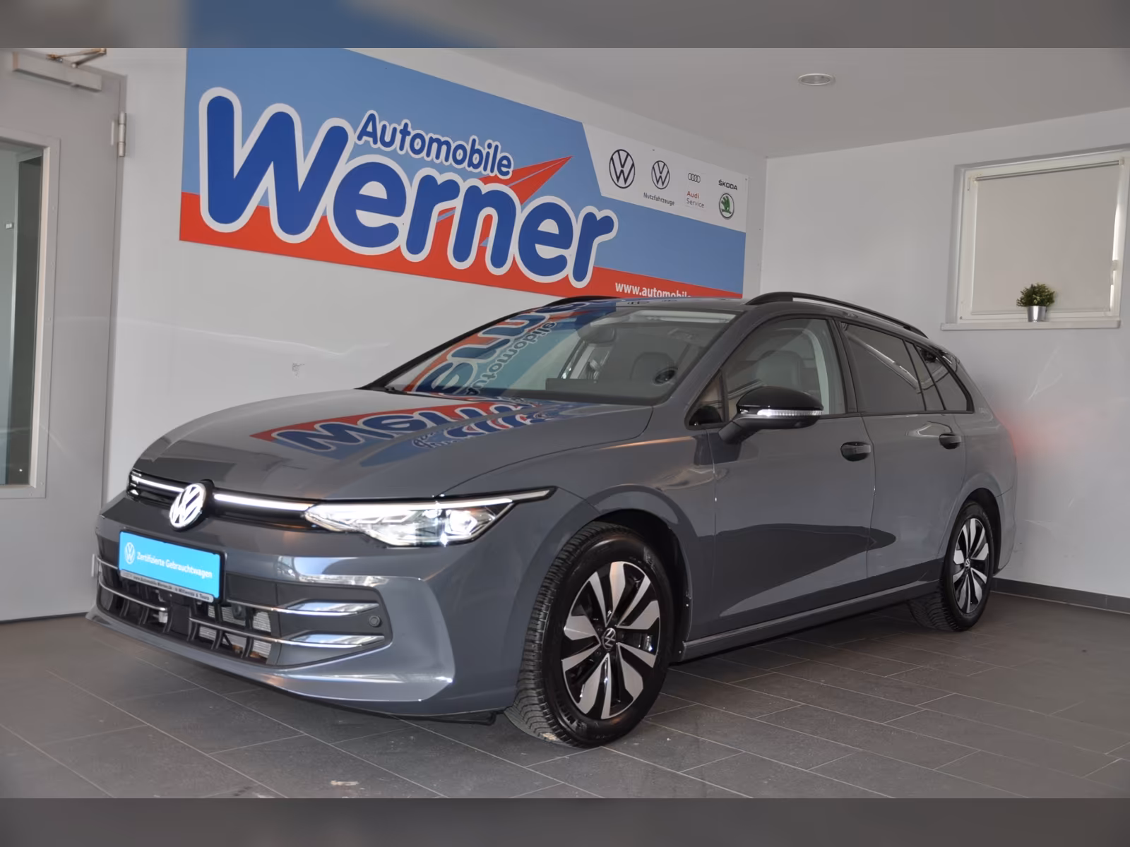 Volkswagen Golf 1.5 eTSI Plus Variant