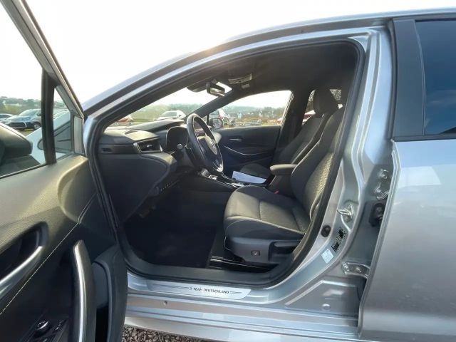 Toyota Corolla Hybride Team D