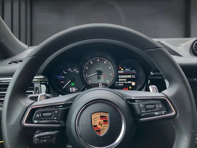 Porsche Macan S
