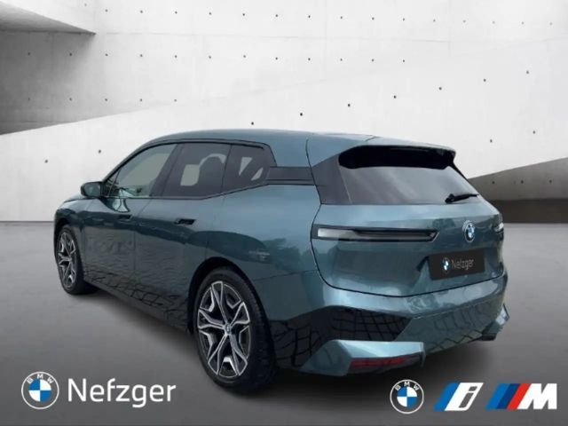 BMW iX xDrive50