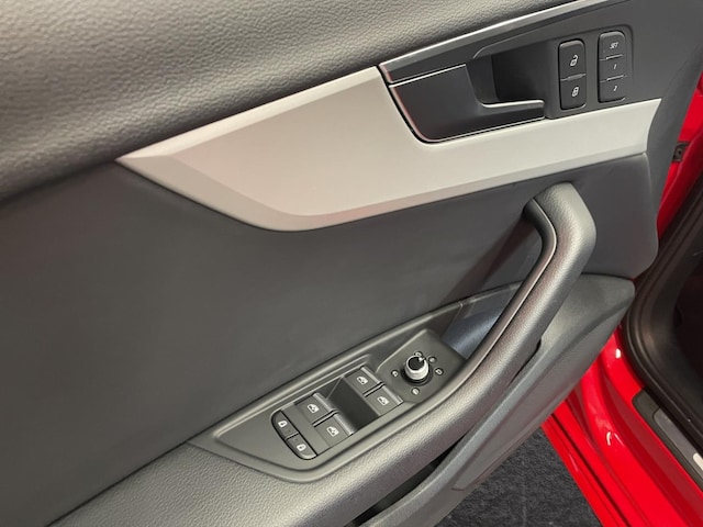 Audi A4 40 TDI S-Tronic Sedan