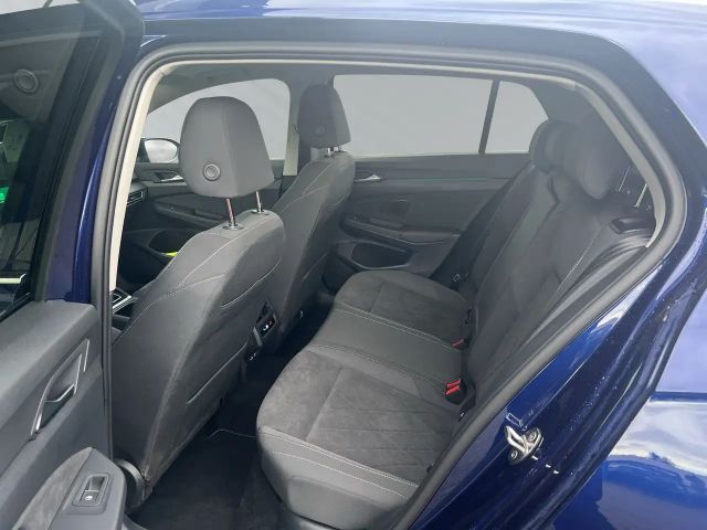 Volkswagen Golf 1.5 eTSI DSG