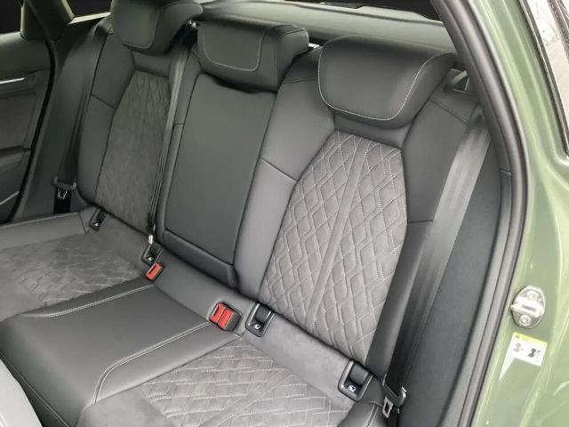 Audi A3 45 TFSI Hybride S-Line Sedan