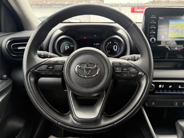 Toyota Yaris Hatchback Hybride Team D