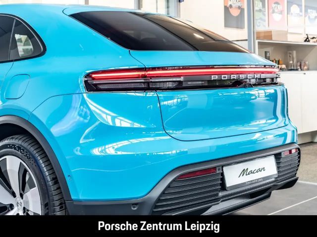 Porsche Macan 4