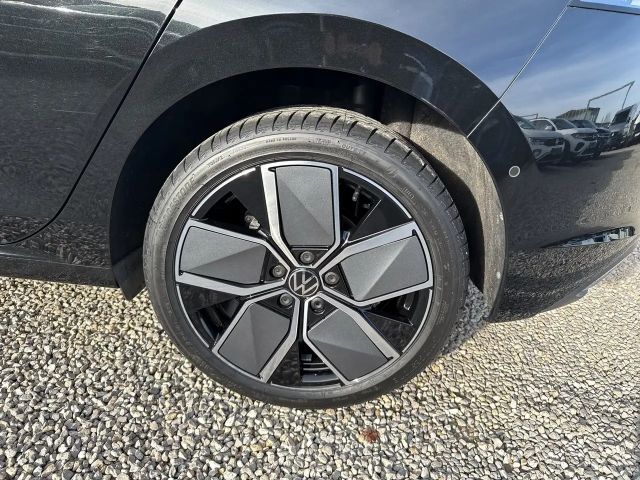 Volkswagen Golf Style eHybrid
