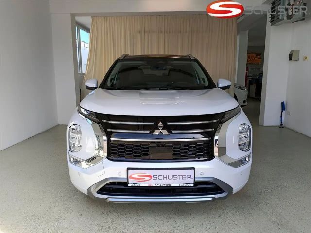 Mitsubishi Outlander 4WD PHEV