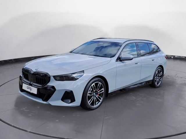 BMW 520 520d M-Sport Touring xDrive