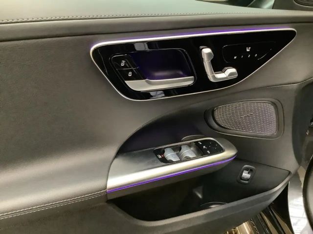 Mercedes-Benz C 180 AMG Line Sedan