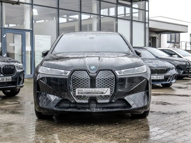 BMW iX xDrive40