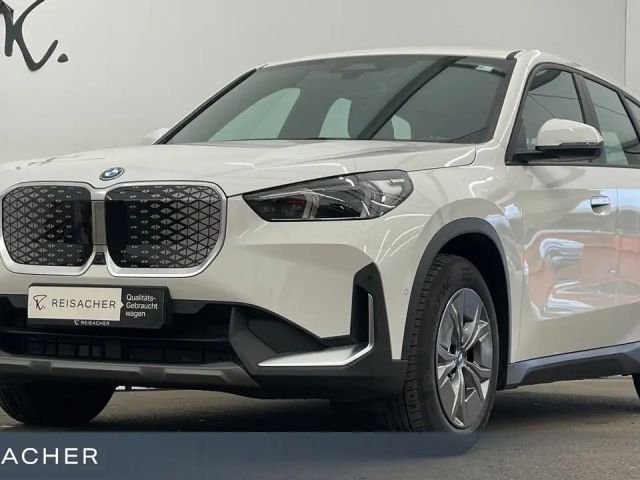 BMW X1 IX1 XDRIVE30 LCPro HUD 360° SHZ PDC KomftZ 19"LM