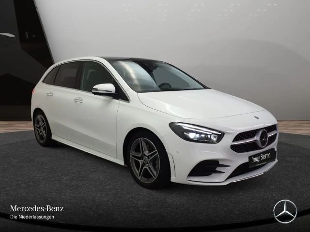 Mercedes-Benz B 250 AMG Line Sedan