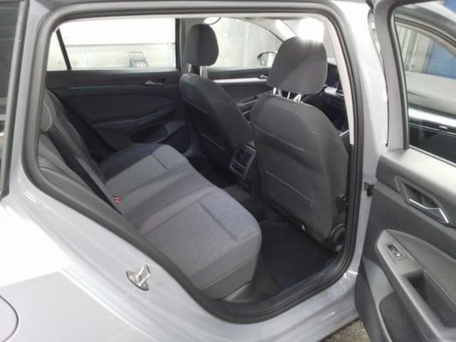 Volkswagen Golf 1.5 eTSI DSG Life Variant