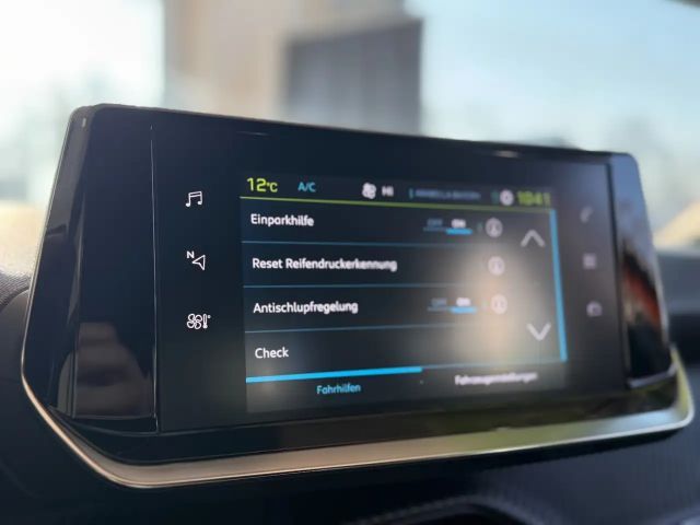 Peugeot E-2008 Active Pack