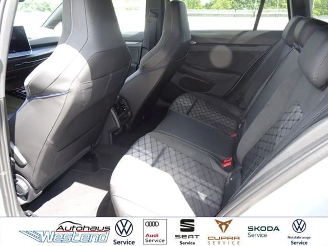 Volkswagen Golf DSG R-Line