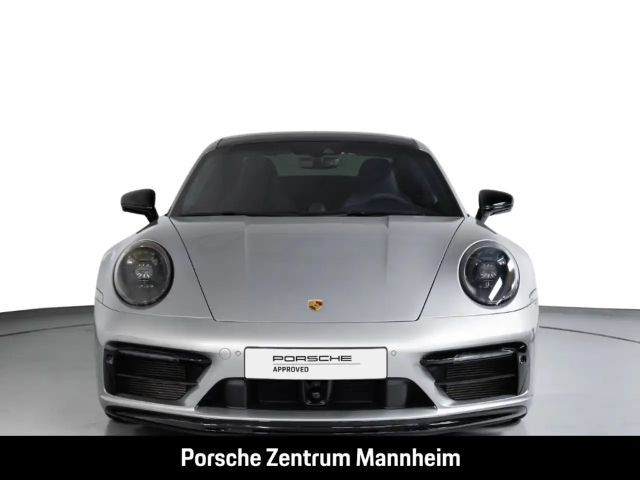 Porsche 992 4 Carrera Coupé GTS