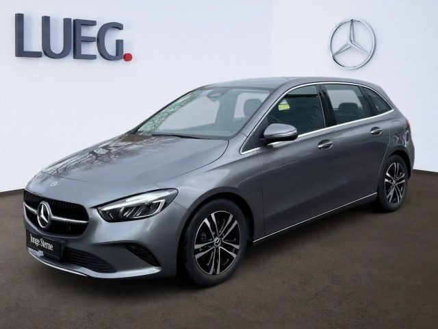 Mercedes-Benz B 200 Progressive Sedan