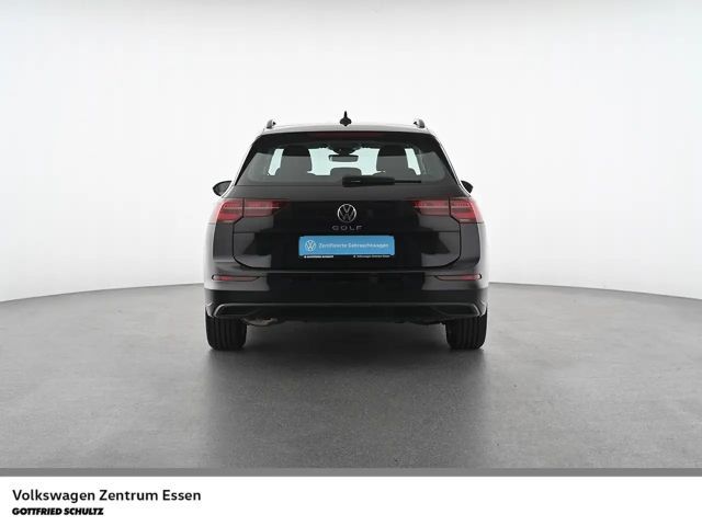 Volkswagen Golf Life Variant