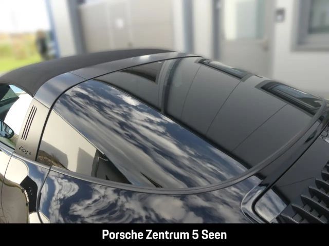 Porsche 992 4 Coupé GTS Targa