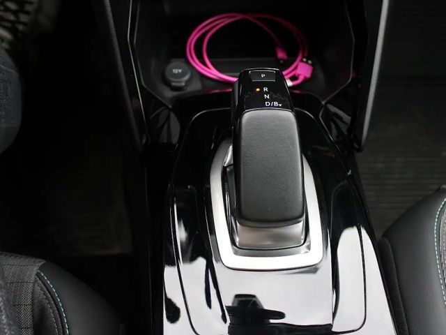 Peugeot E-2008 Allure Pack