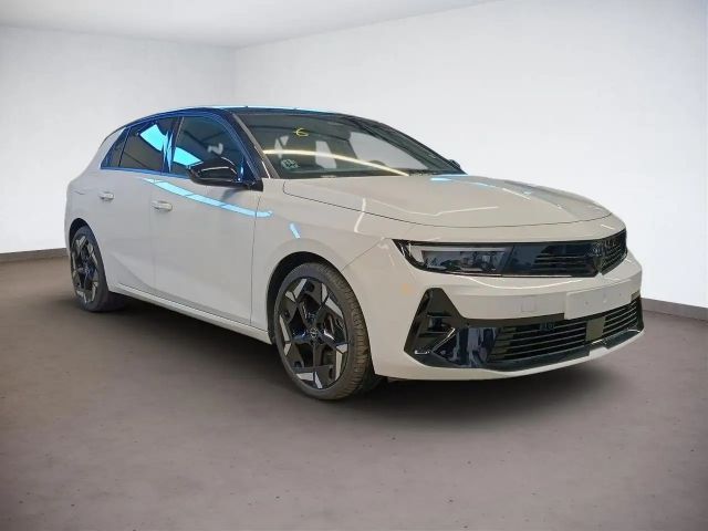Opel Astra GSe Hybrid Innovation