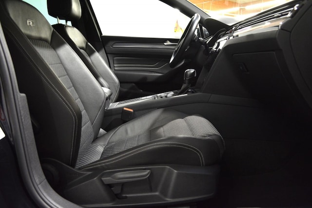 Volkswagen Passat Business DSG R-Line Variant