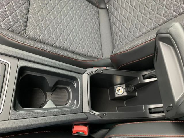 Seat Leon 1.5 eTSI DSG FR-lijn