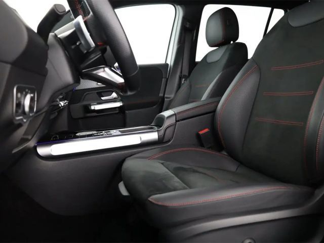 Mercedes-Benz EQB 300 4MATIC AMG Line