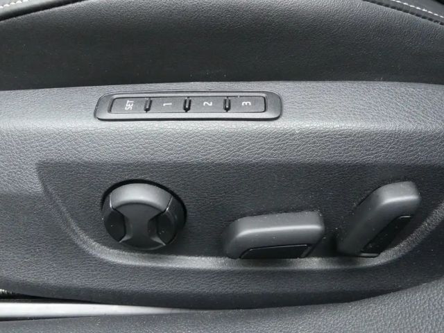 Skoda Superb *Memory Sitz*Vollleder*Panoramadach*AHK*