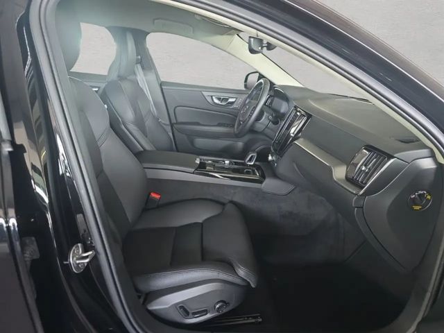 Volvo V60 AWD Dark Hybrid Plus T6