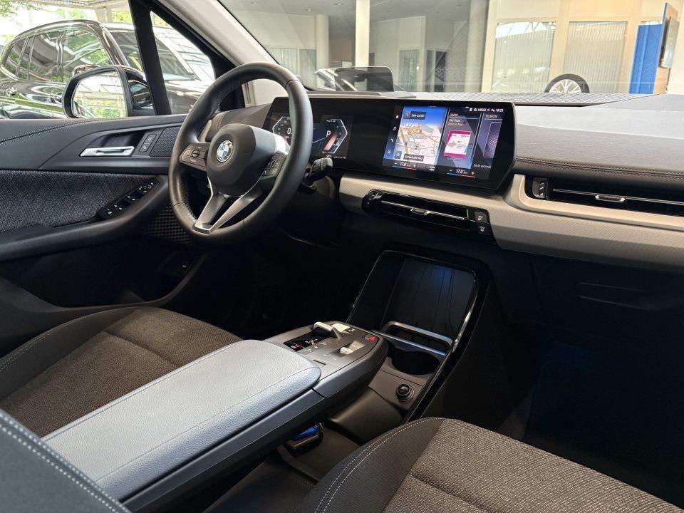 BMW 220 220i Active Tourer