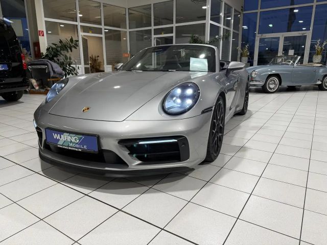 Porsche 911 Cabriolet Carrera GTS