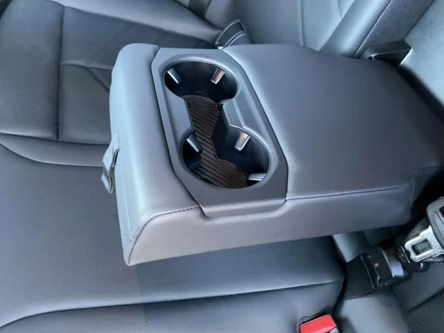 BMW 520 520i M-Sport Sedan