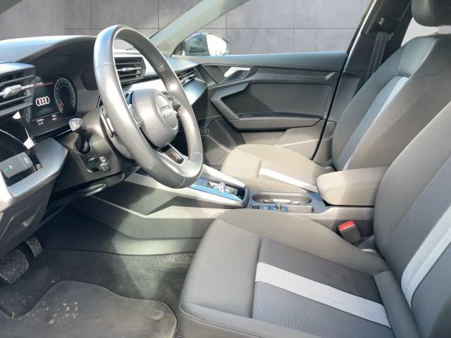 Audi A3 30 TFSI Sedan