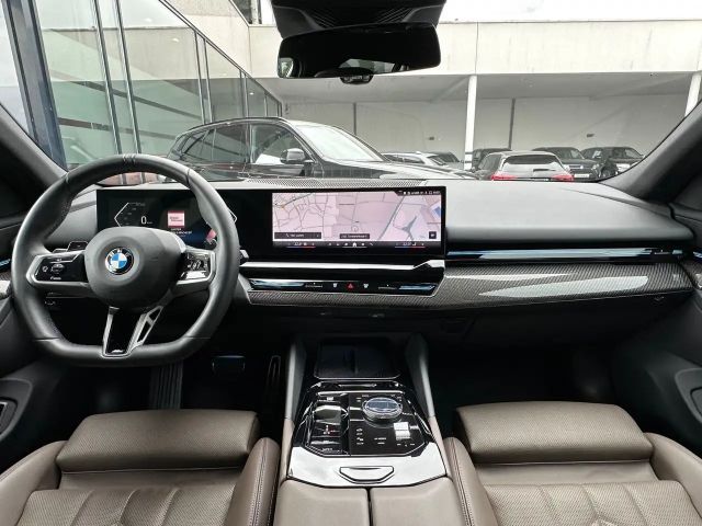 BMW 520 520d M-Sport Touring