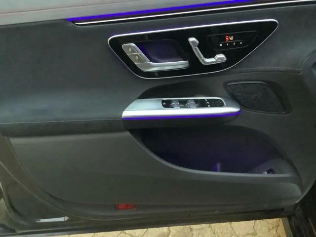 Mercedes-Benz EQE 300 AMG Line Sedan