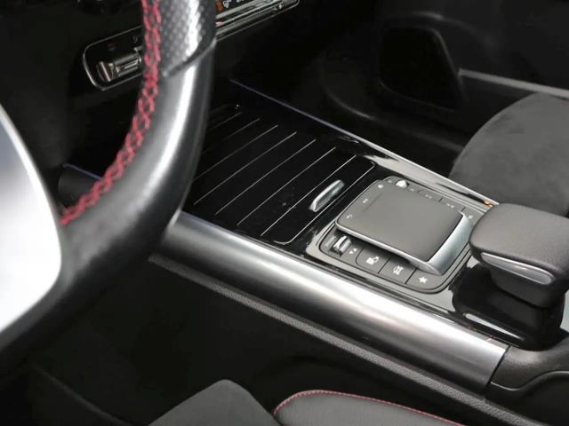 Mercedes-Benz EQA 250 AMG Line